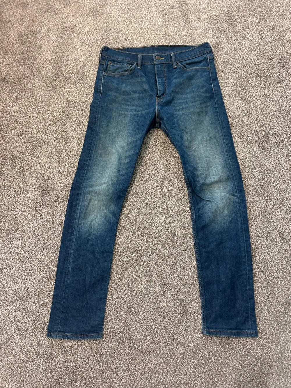Levi's Slim Straight Jeans in Dark Blue Wash with Fading